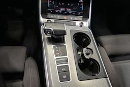 musta Audi A6 2021 kuva 26.