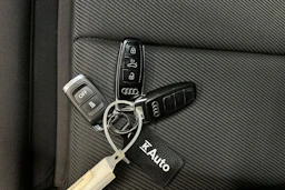 musta Audi A6 2021 kuva 27.