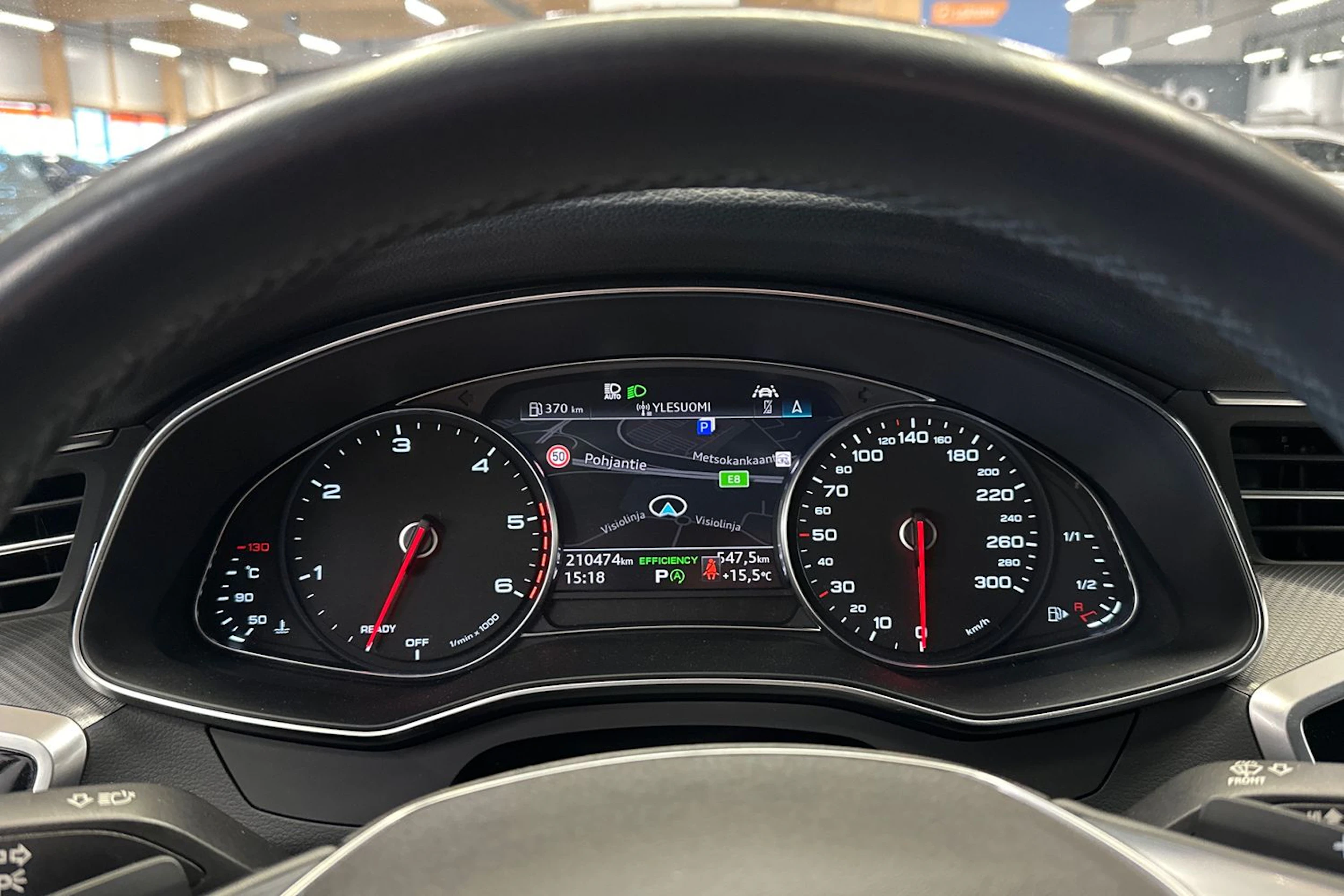 musta Audi A6 2021 kuva 28.