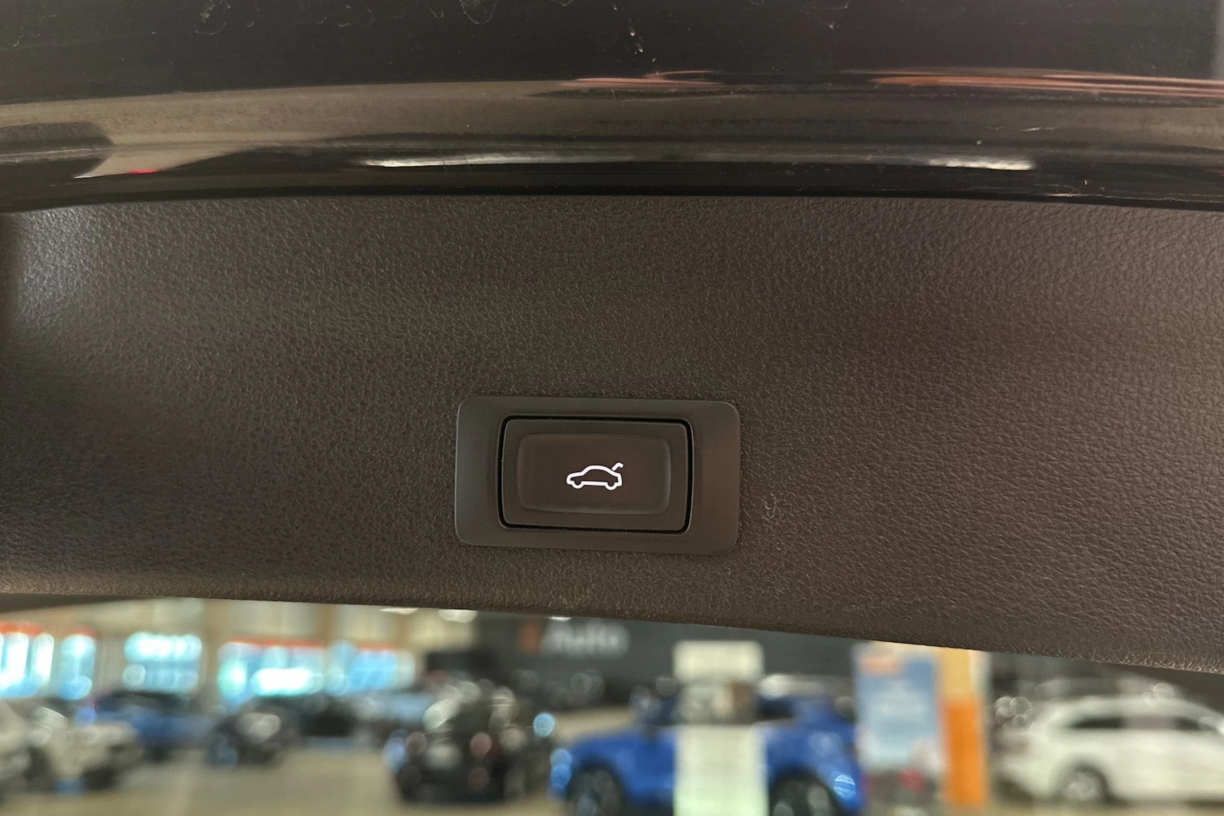 musta Audi A6 2021 kuva 36.