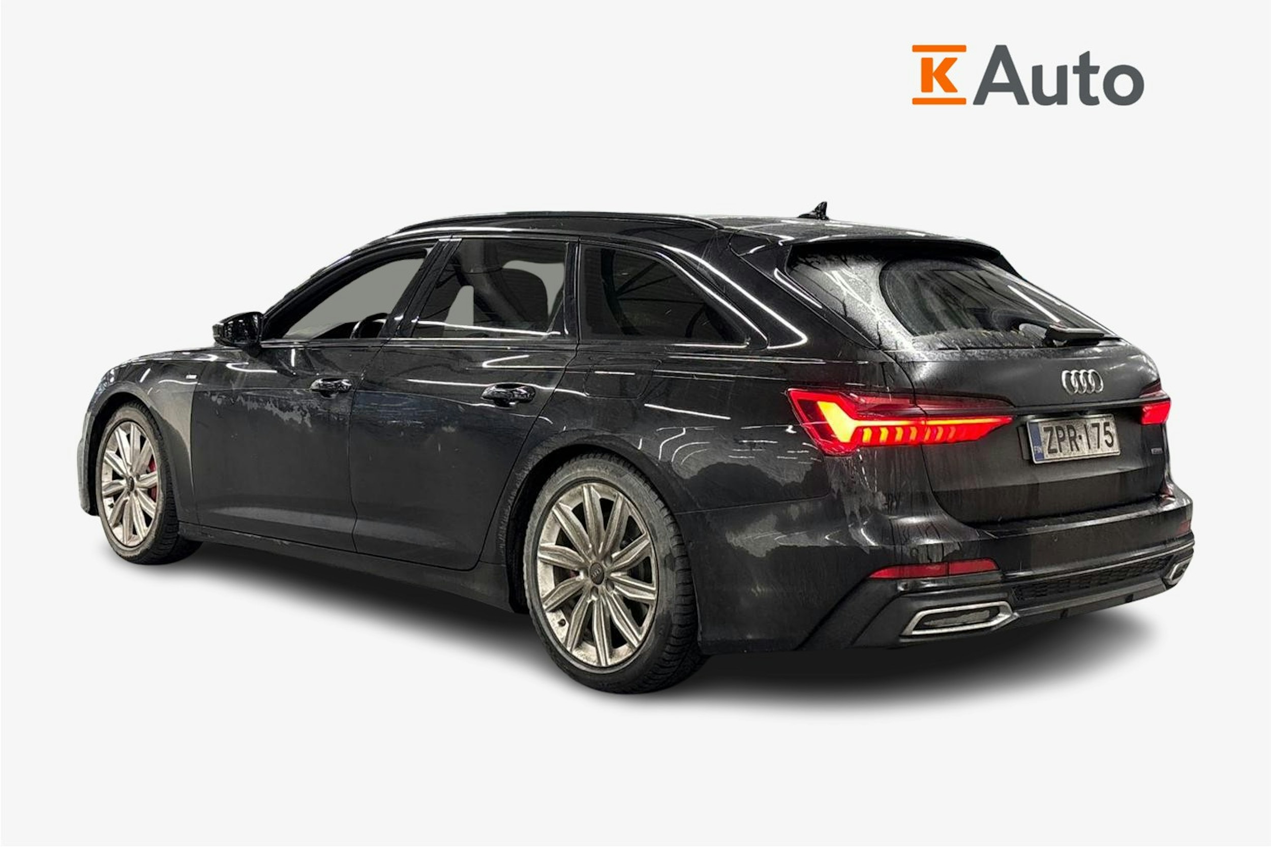 musta Audi A6 2021 kuva 2.