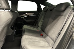 harmaa Audi A6 2022 kuva 10.