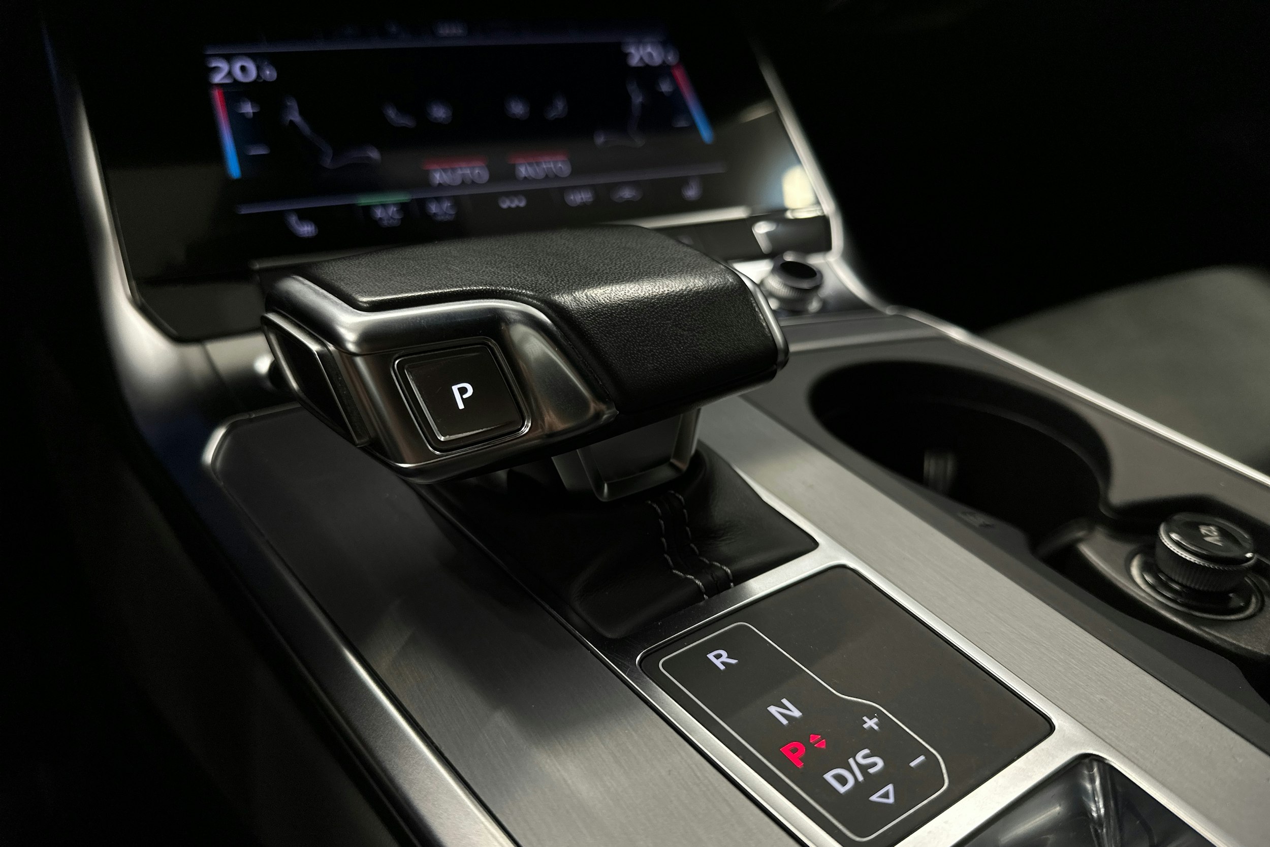harmaa Audi A6 2022 kuva 29.