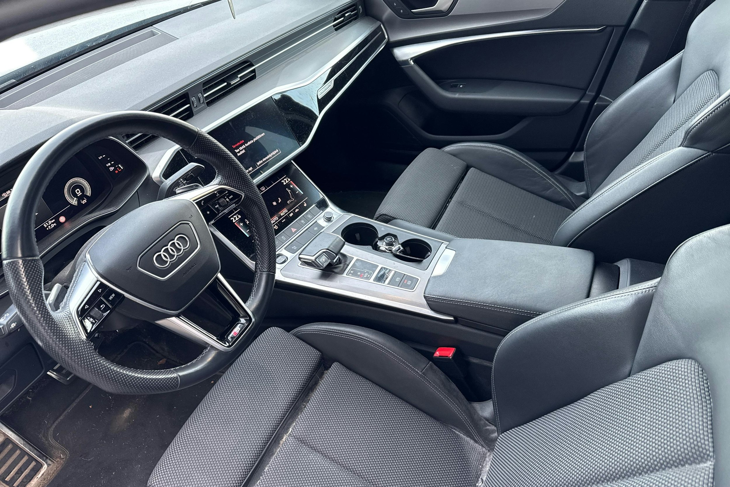 Hopea Audi A6 2022 kuva 3.