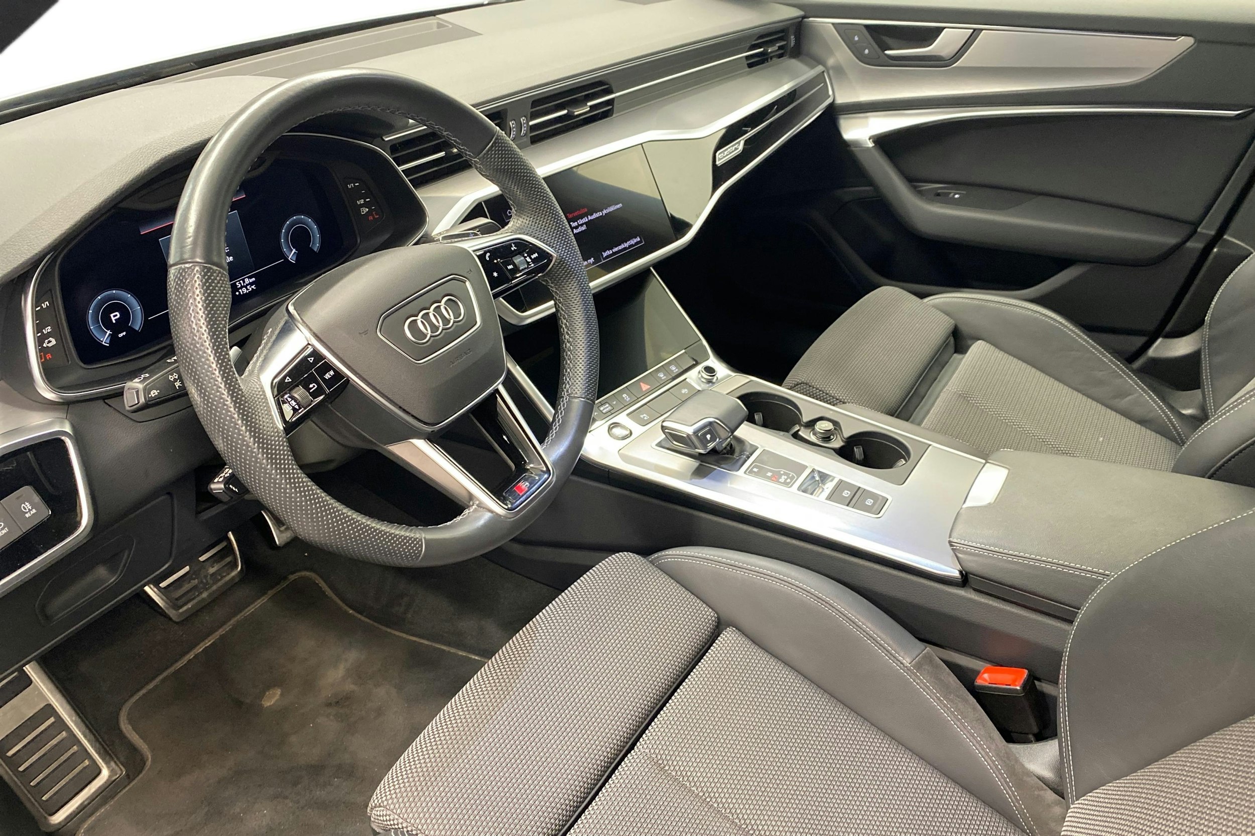 Hopea Audi A6 2021 kuva 7.