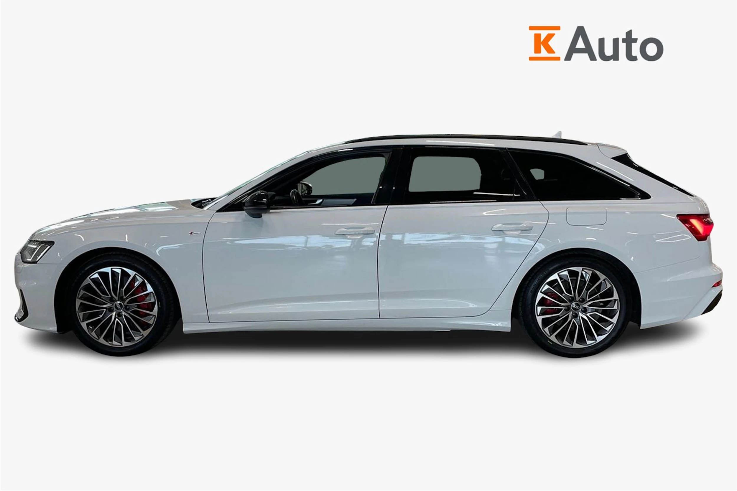 valkoinen Audi A6 2022 kuva 5.