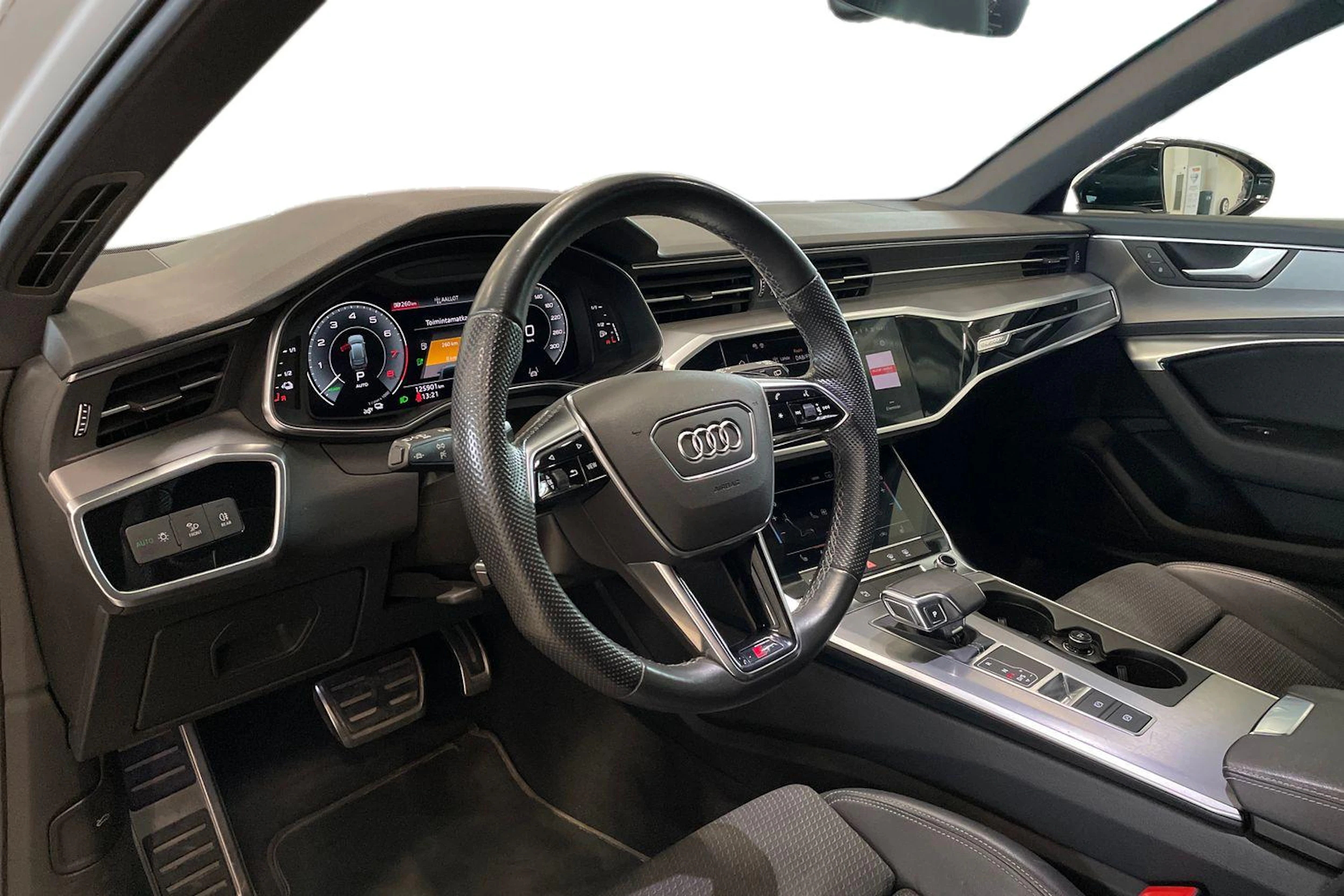 valkoinen Audi A6 2022 kuva 6.