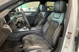 valkoinen Audi A6 2022 kuva 11.