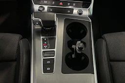 valkoinen Audi A6 2022 kuva 25.