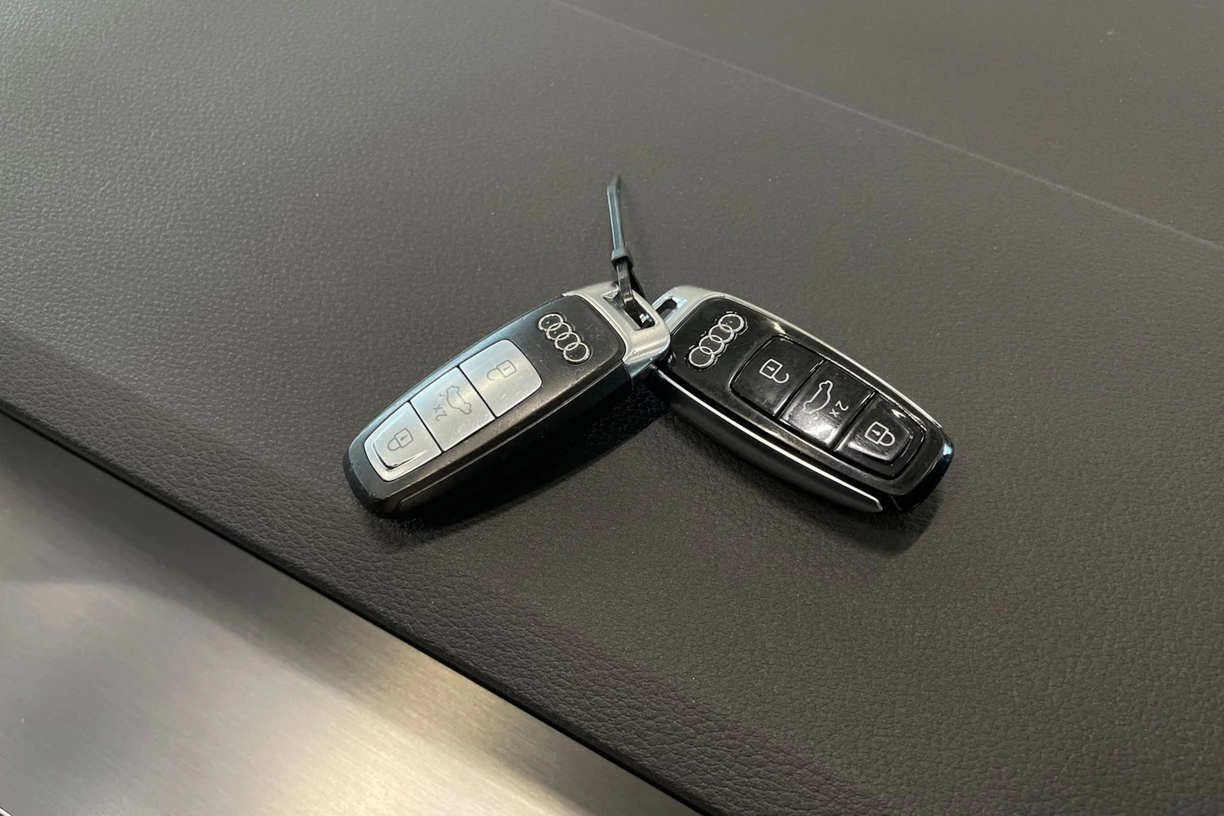 valkoinen Audi A6 2022 kuva 32.