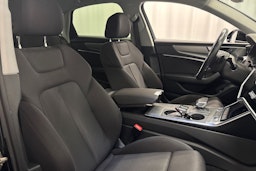 musta Audi A6 2022 kuva 14.