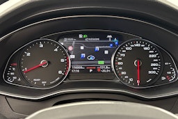 musta Audi A6 2022 kuva 22.