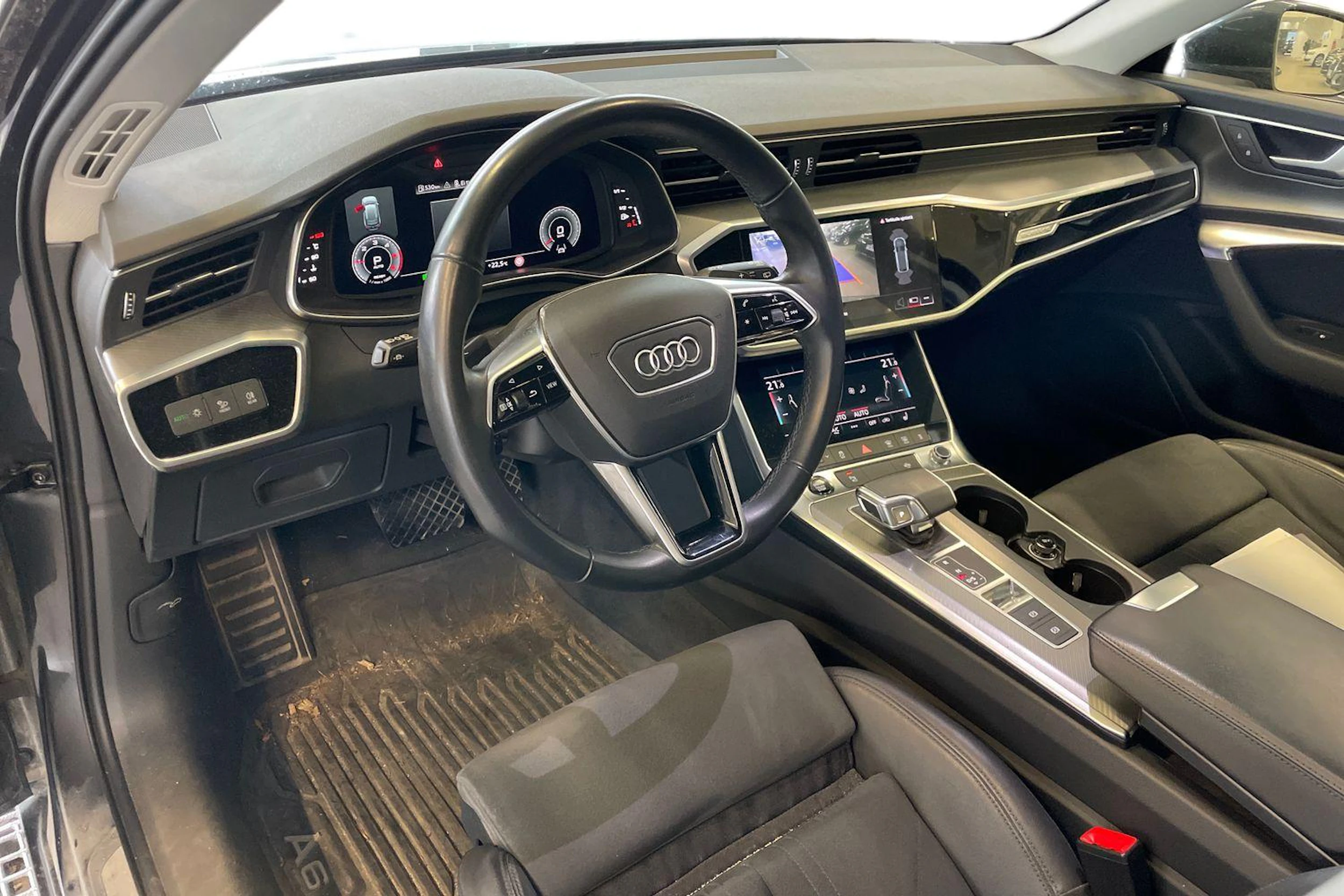 Harmaa Audi A6 2022 kuva 3.
