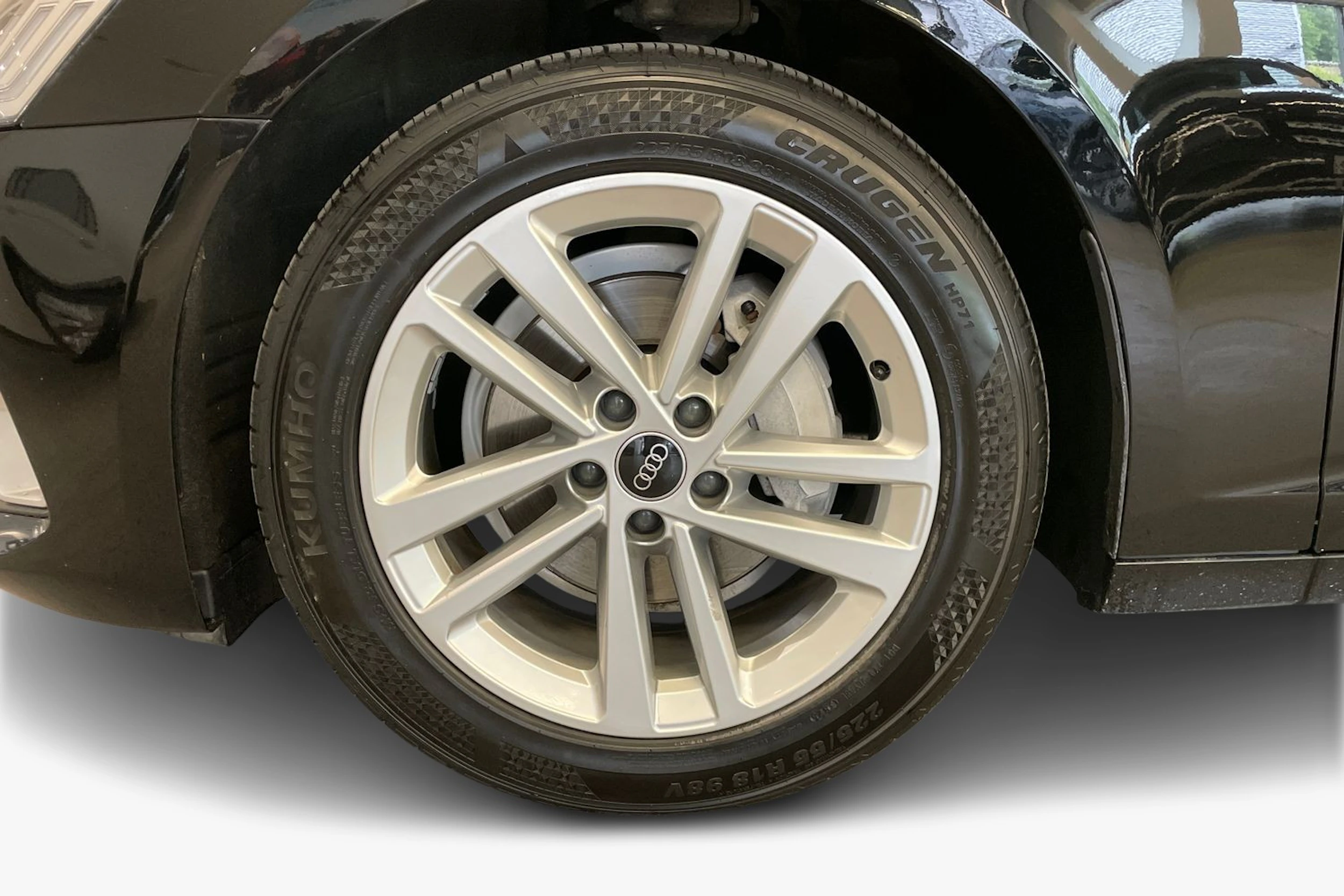 musta Audi A6 2022 kuva 9.