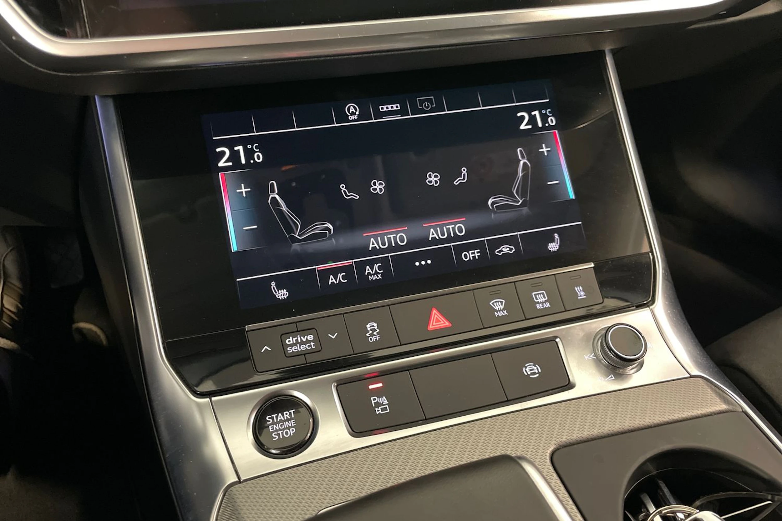musta Audi A6 2022 kuva 11.