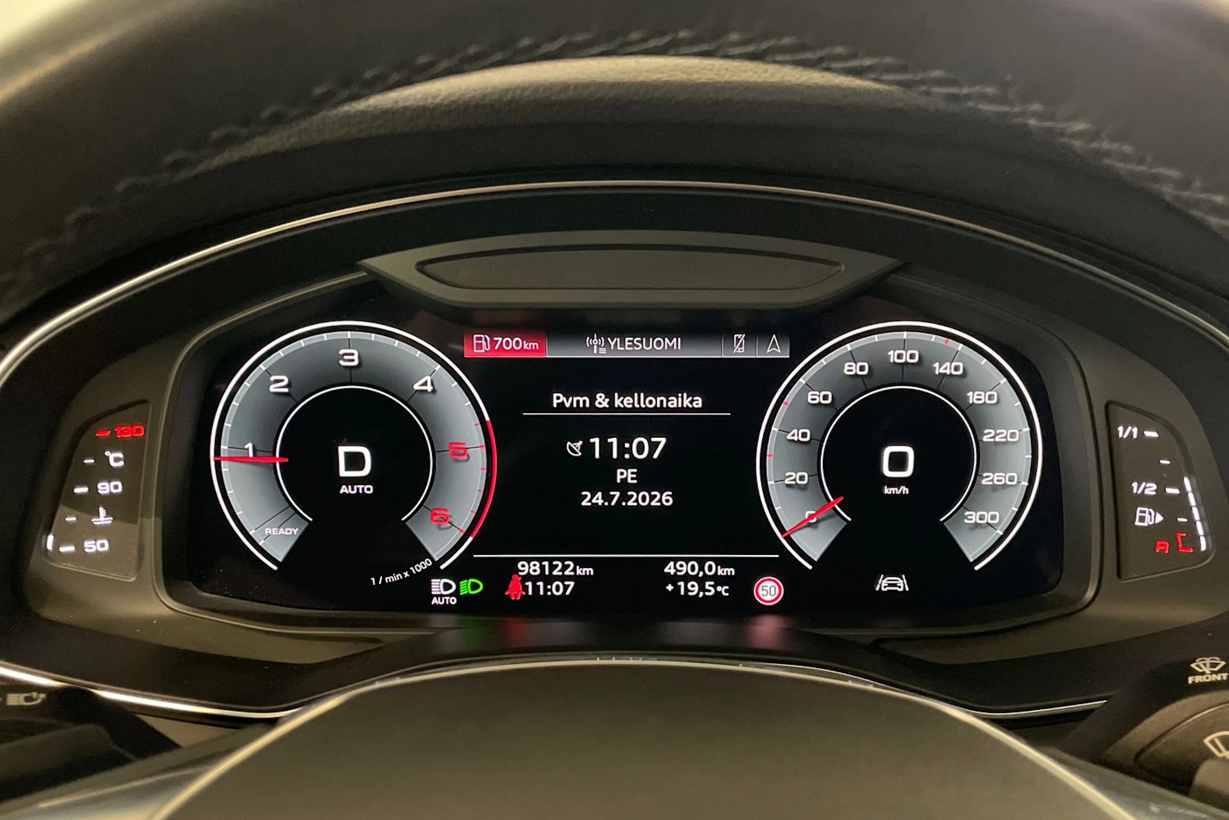 musta Audi A6 2022 kuva 13.
