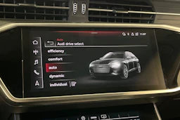 musta Audi A6 2022 kuva 14.