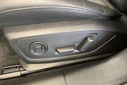 musta Audi A6 2022 kuva 24.