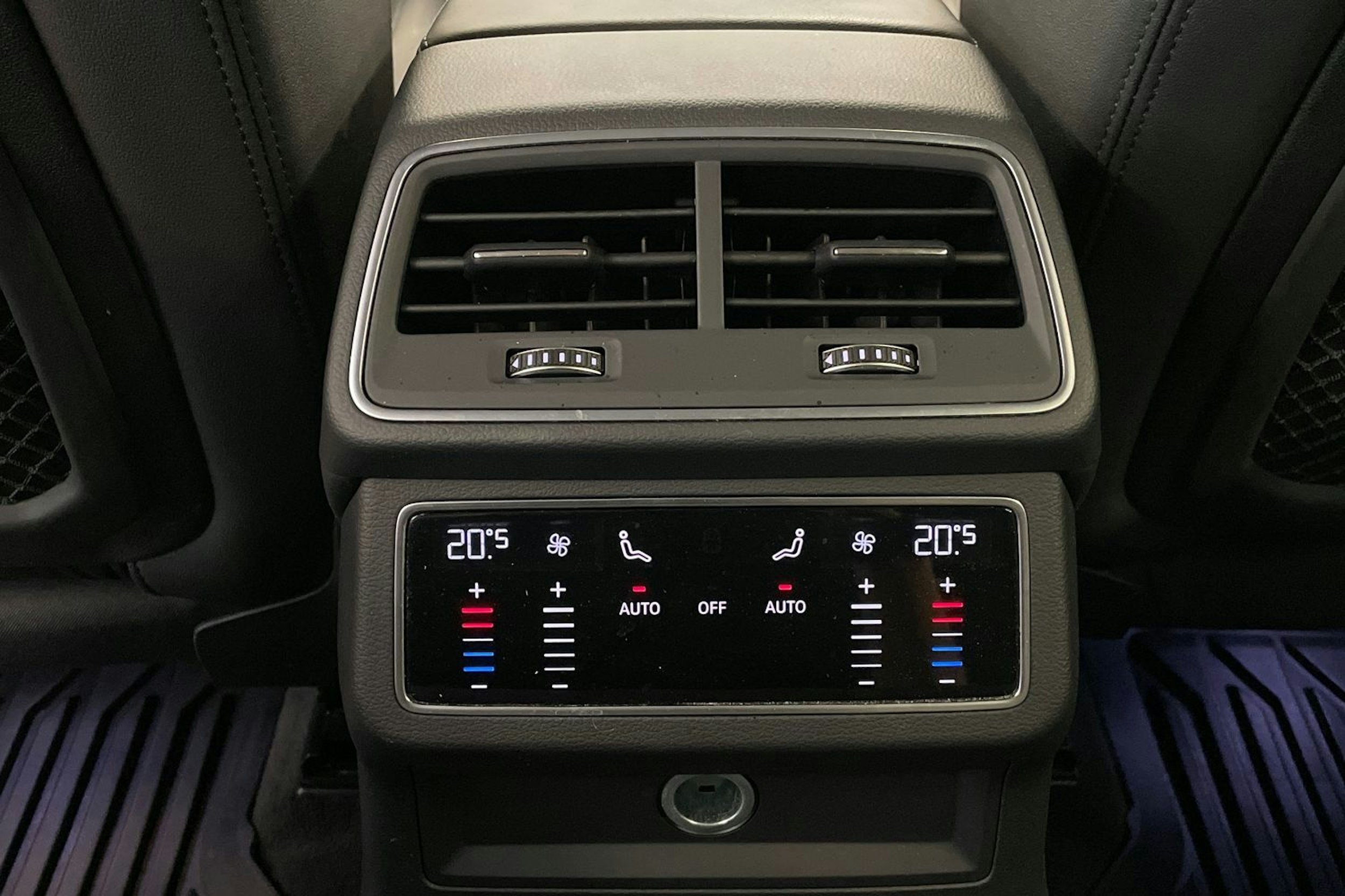 valkoinen Audi A6 2022 kuva 28.