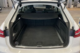 valkoinen Audi A6 2022 kuva 30.