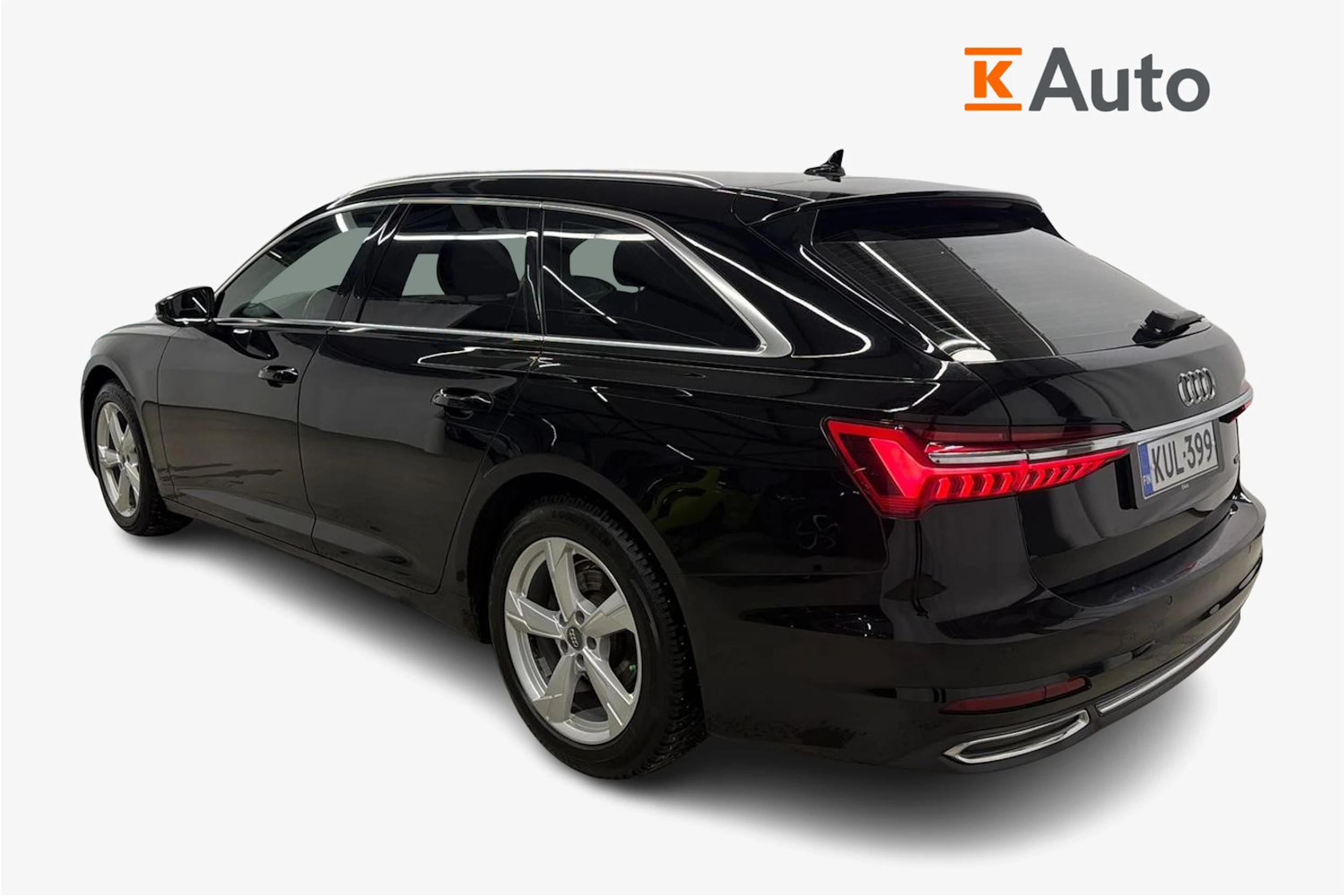 musta Audi A6 2022 kuva 2.