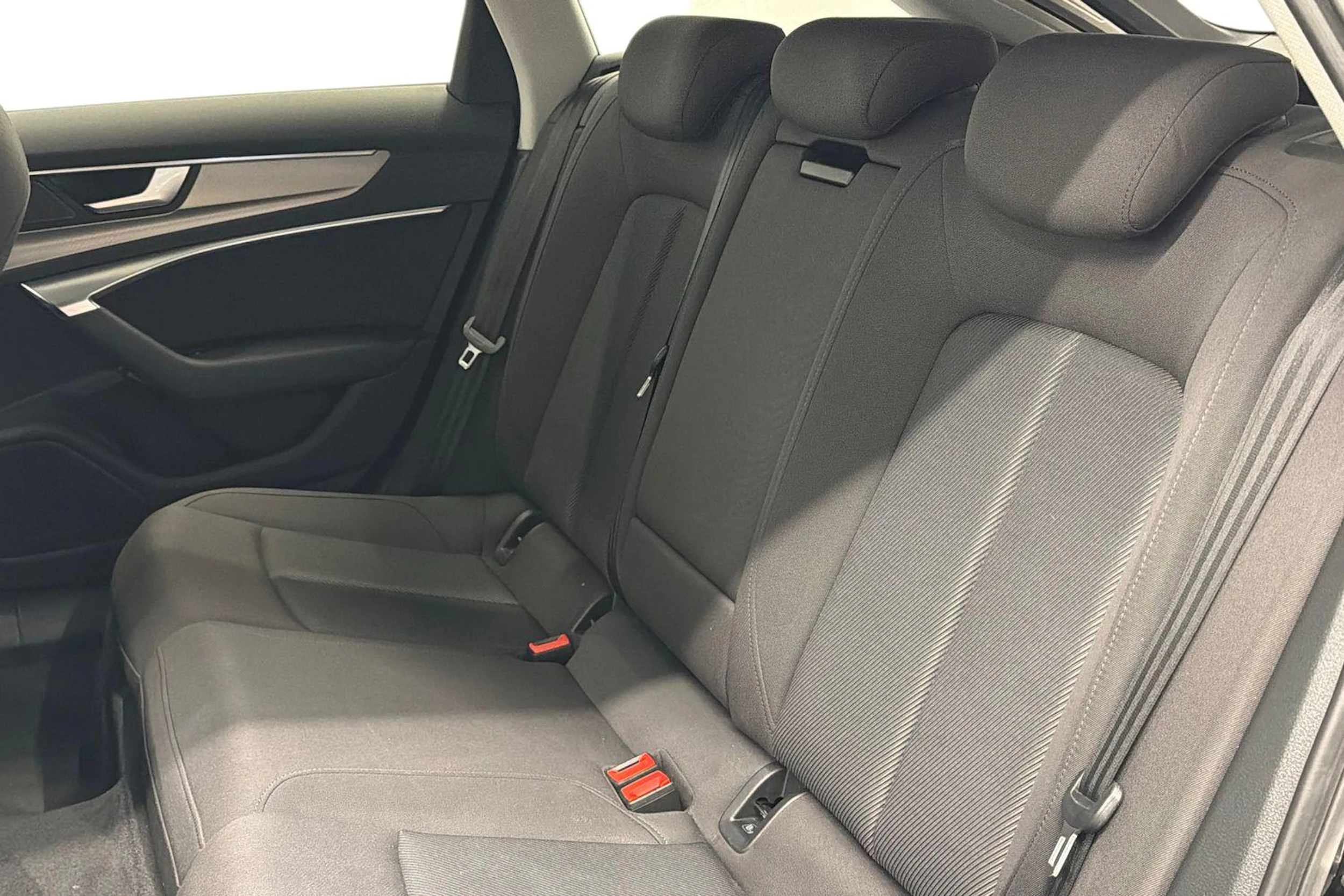 musta Audi A6 2022 kuva 8.