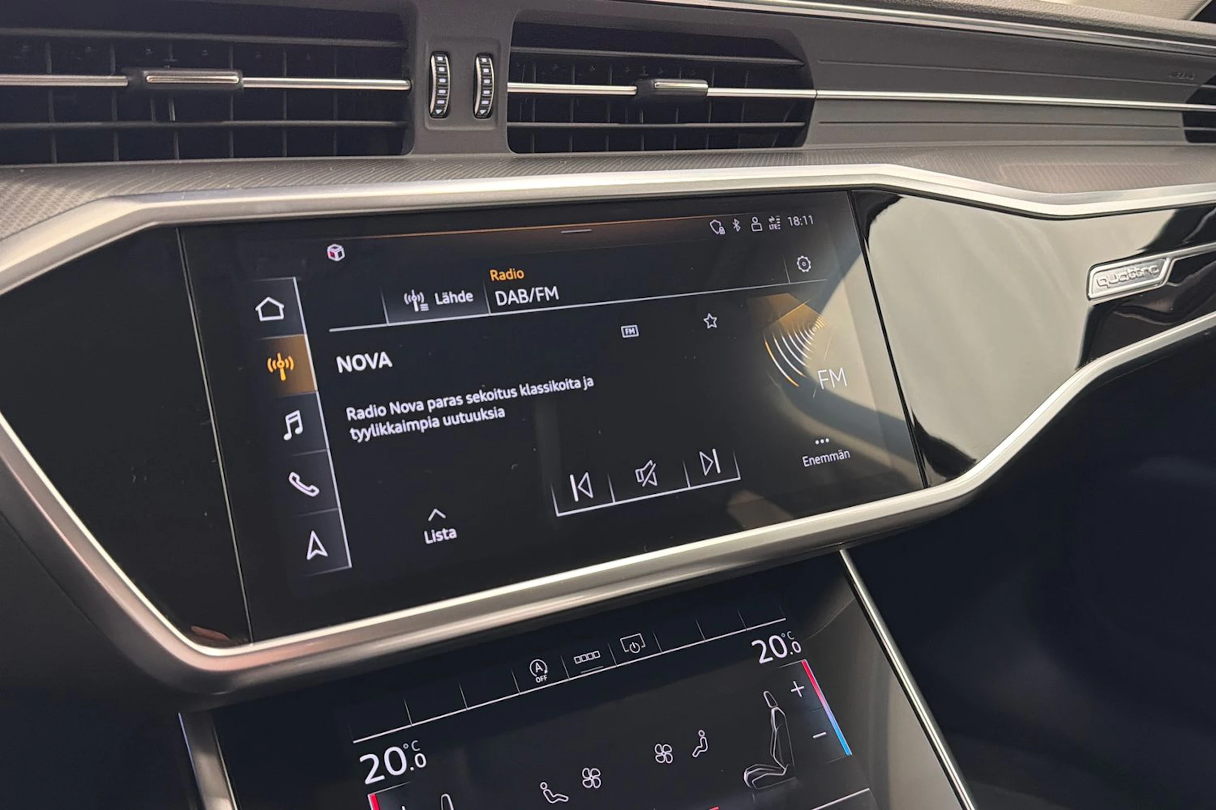 musta Audi A6 2022 kuva 16.