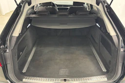 musta Audi A6 2022 kuva 22.