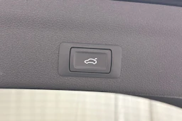 musta Audi A6 2022 kuva 23.