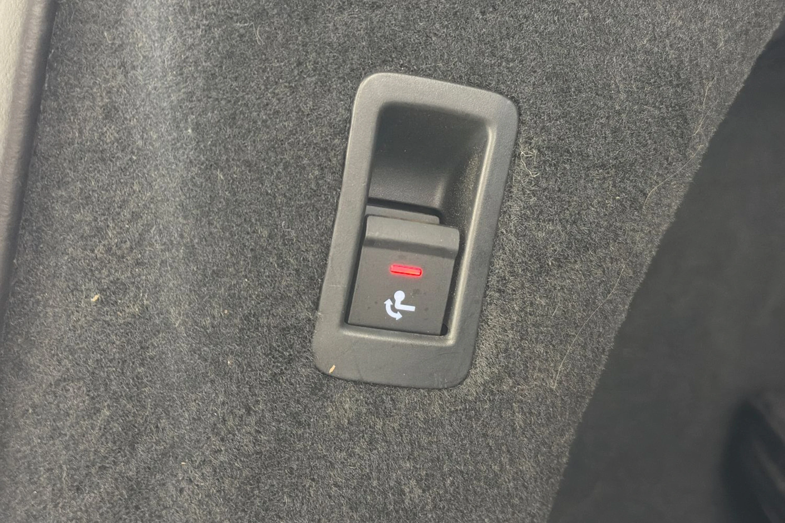 musta Audi A6 2022 kuva 24.