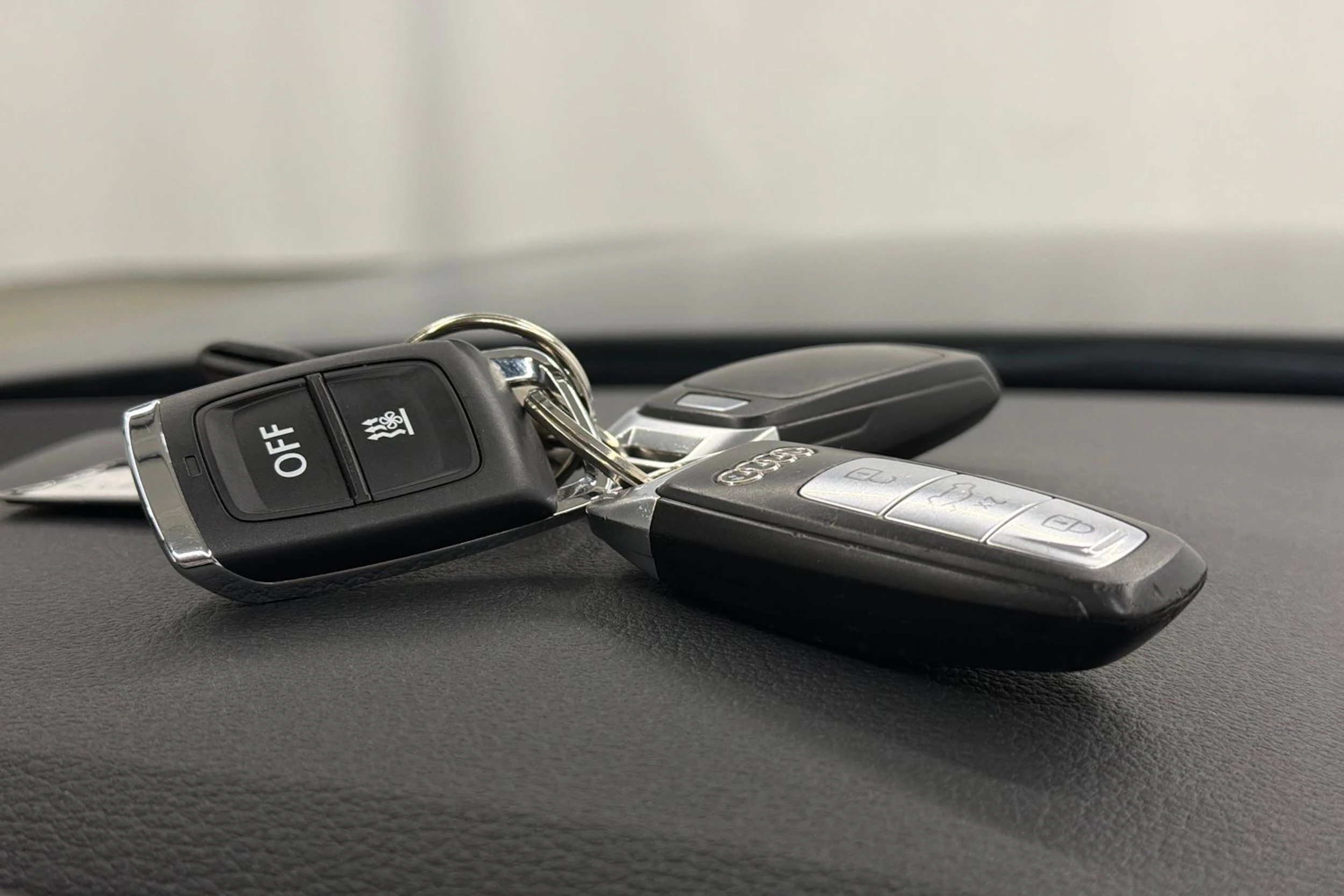 musta Audi A6 2022 kuva 28.