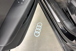 musta Audi A6 2022 kuva 35.