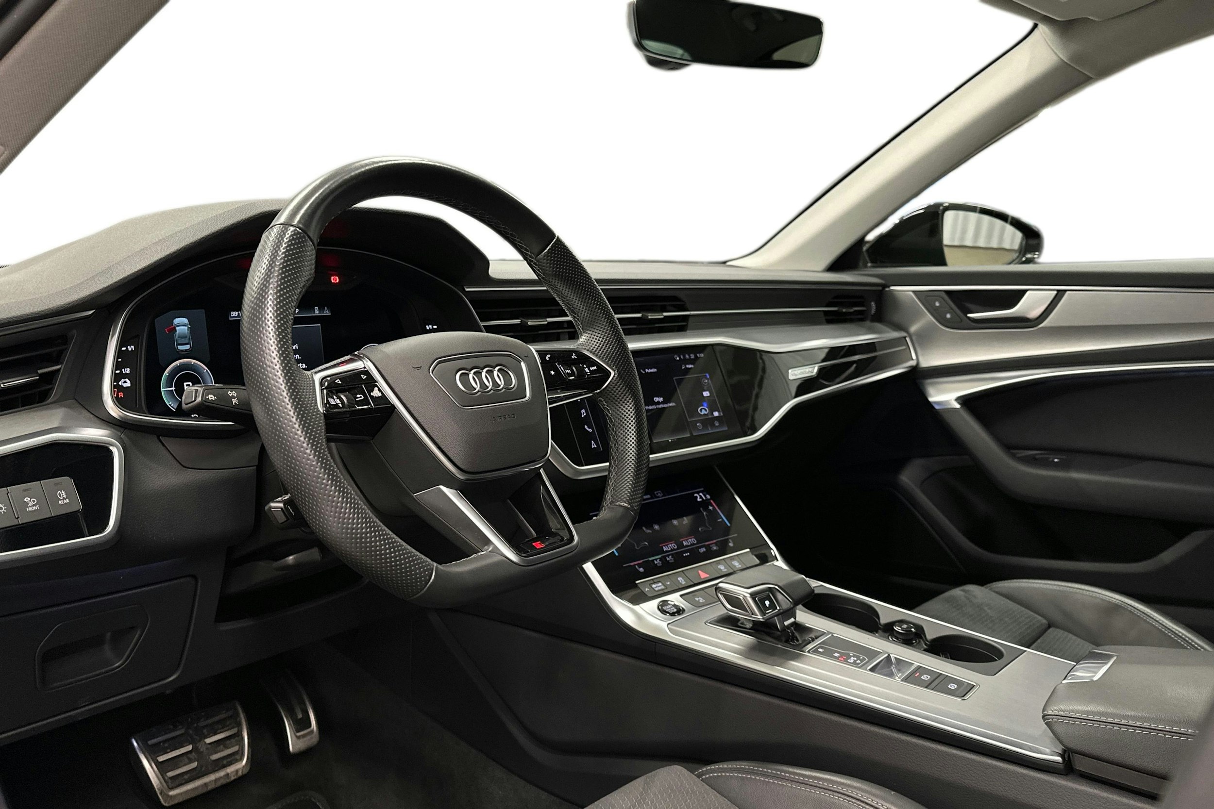 musta Audi A6 2022 kuva 7.