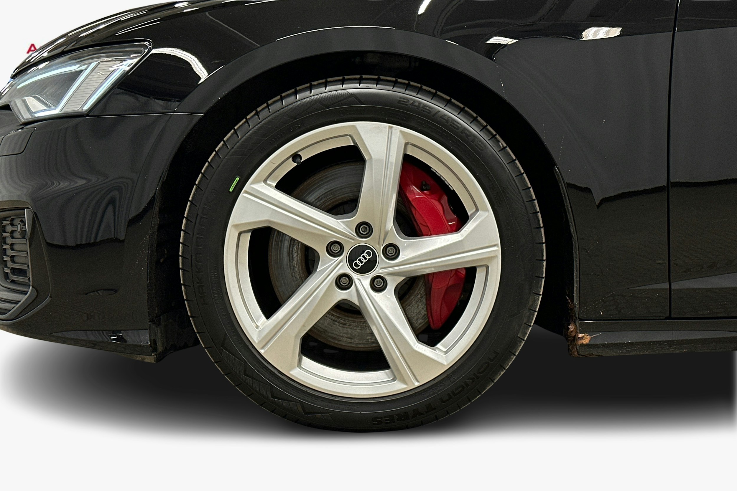 musta Audi A6 2022 kuva 11.