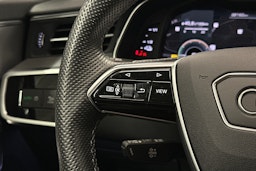 musta Audi A6 2022 kuva 18.