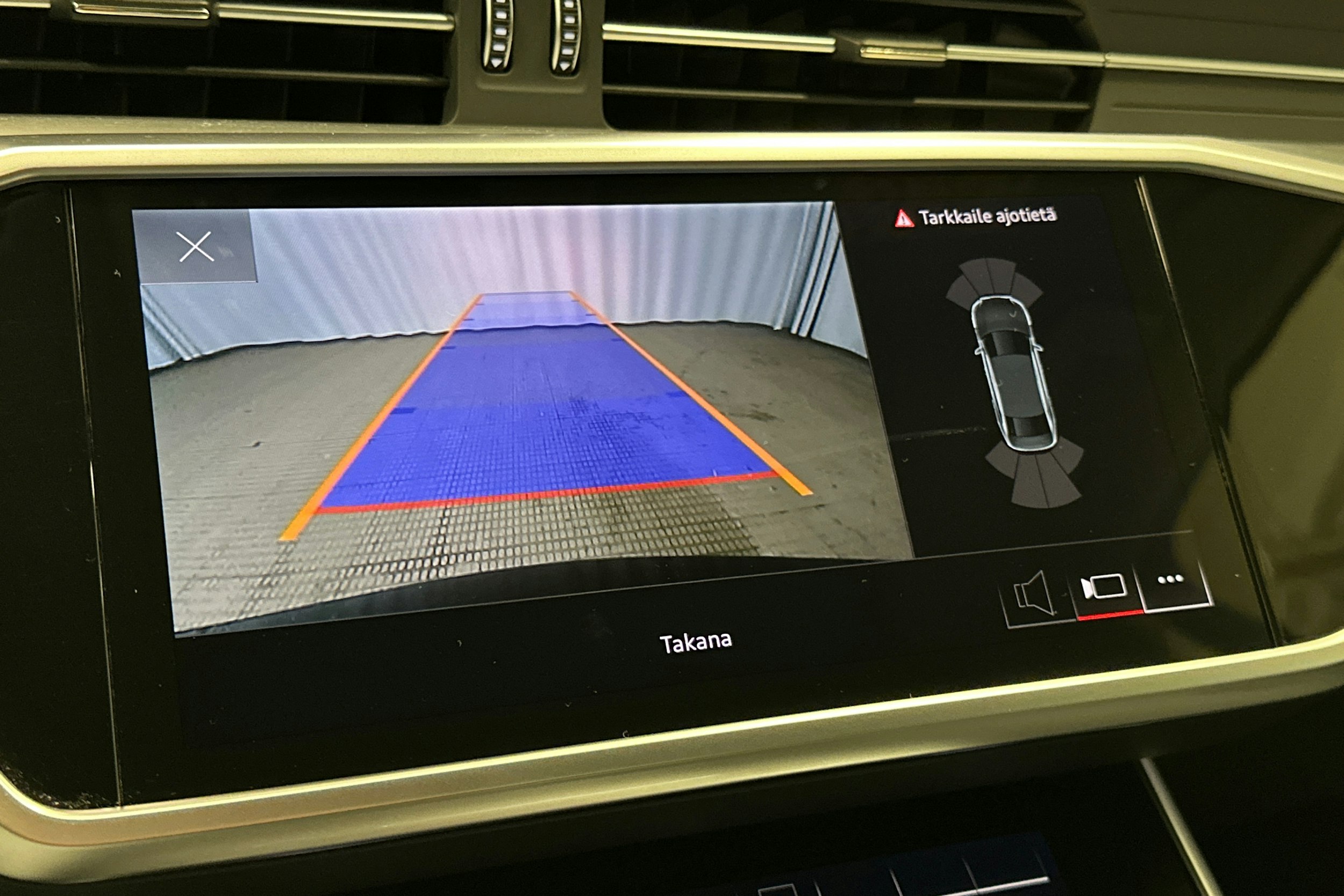 musta Audi A6 2022 kuva 26.