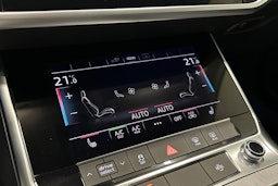 musta Audi A6 2022 kuva 27.