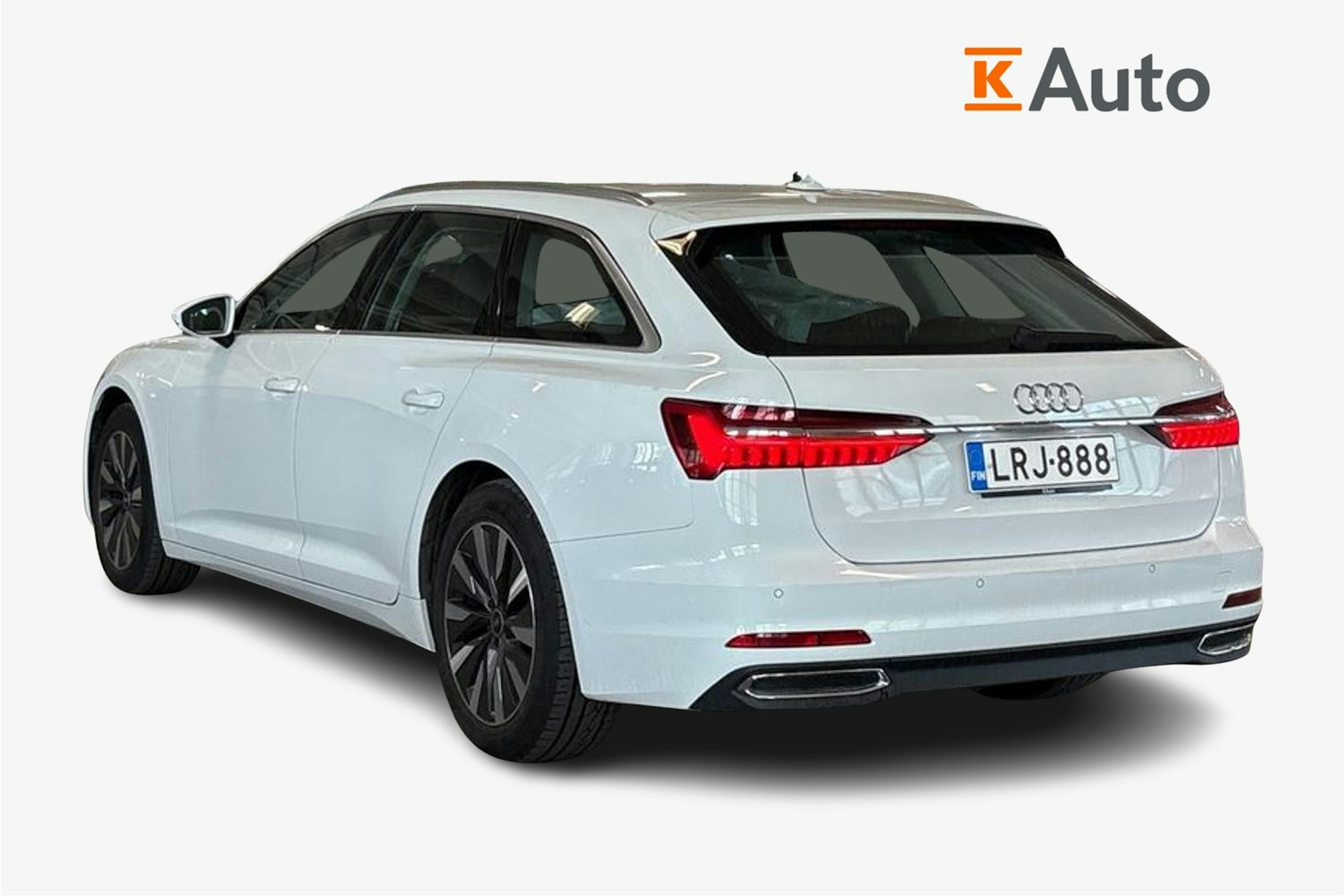 valkoinen Audi A6 2022 kuva 2.