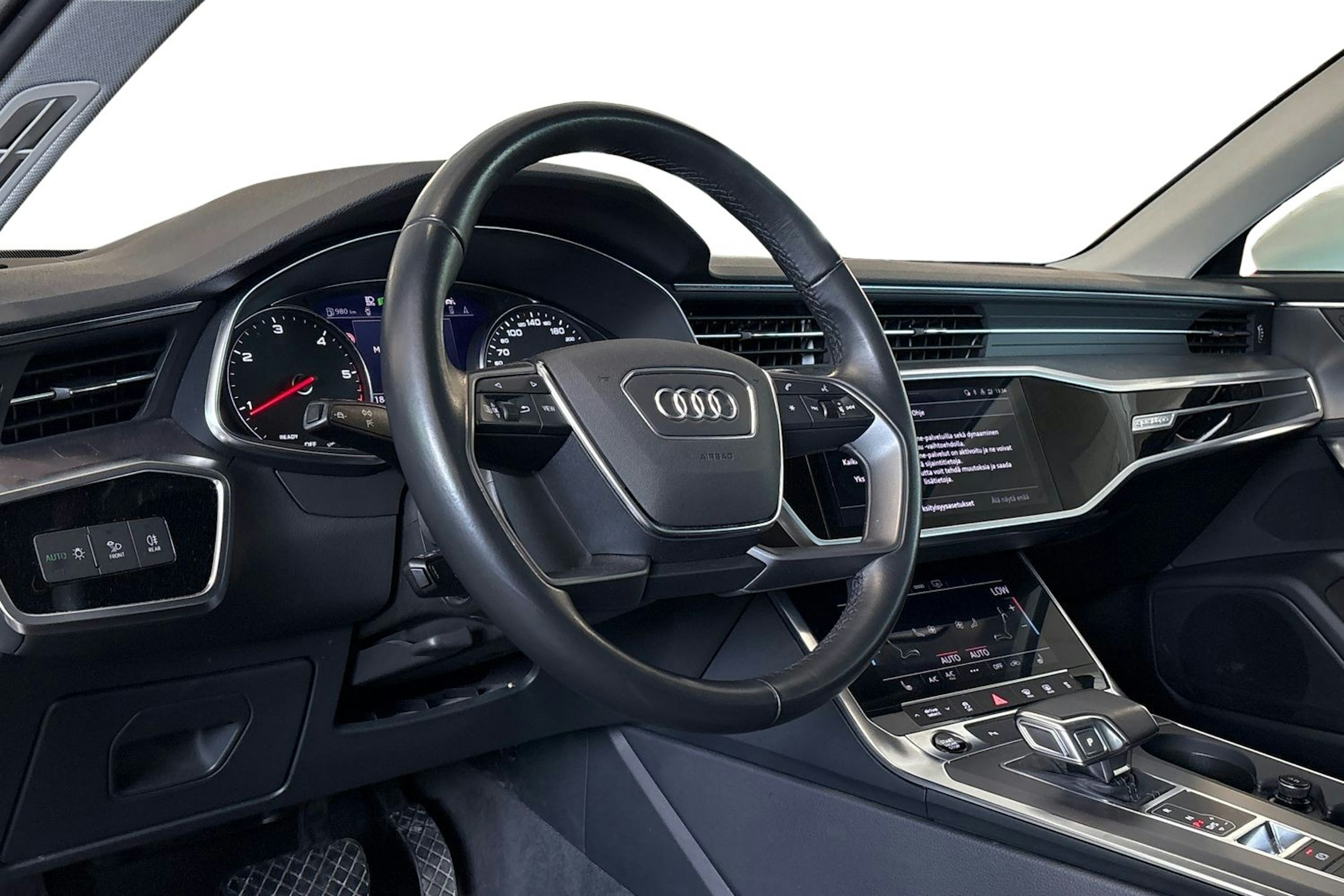 valkoinen Audi A6 2022 kuva 3.