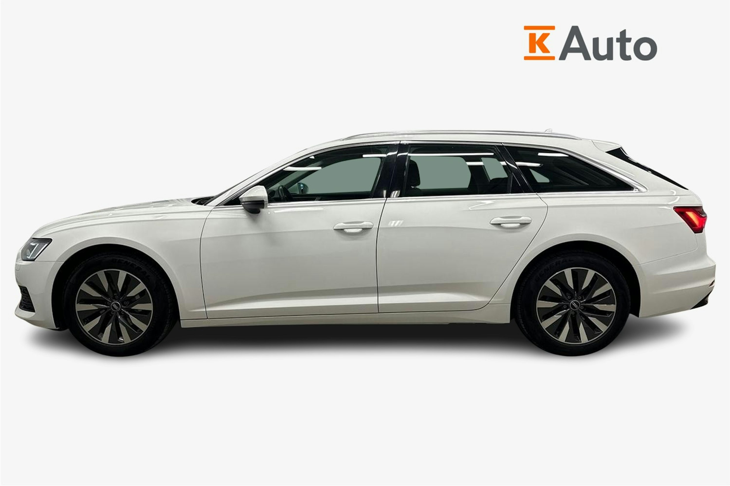 valkoinen Audi A6 2022 kuva 6.