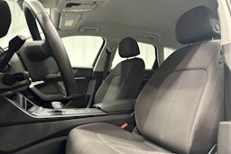 valkoinen Audi A6 2022 kuva 18.