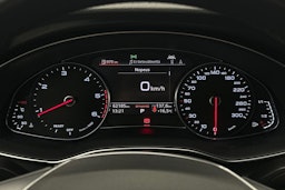 valkoinen Audi A6 2022 kuva 21.