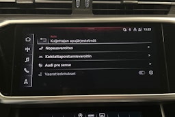 valkoinen Audi A6 2022 kuva 28.