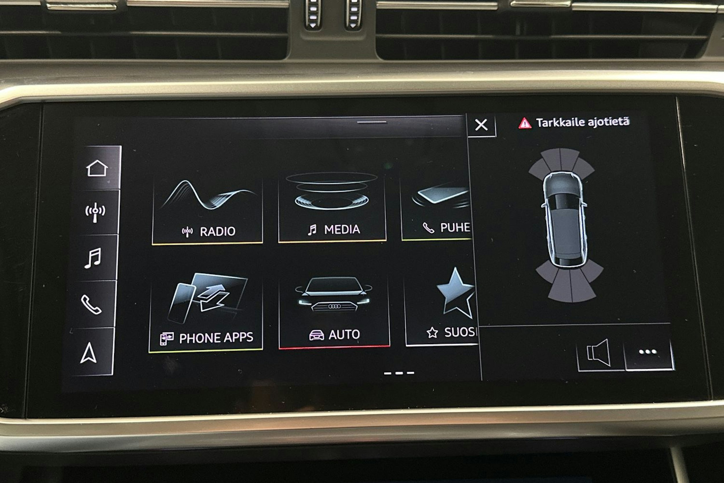 valkoinen Audi A6 2022 kuva 29.