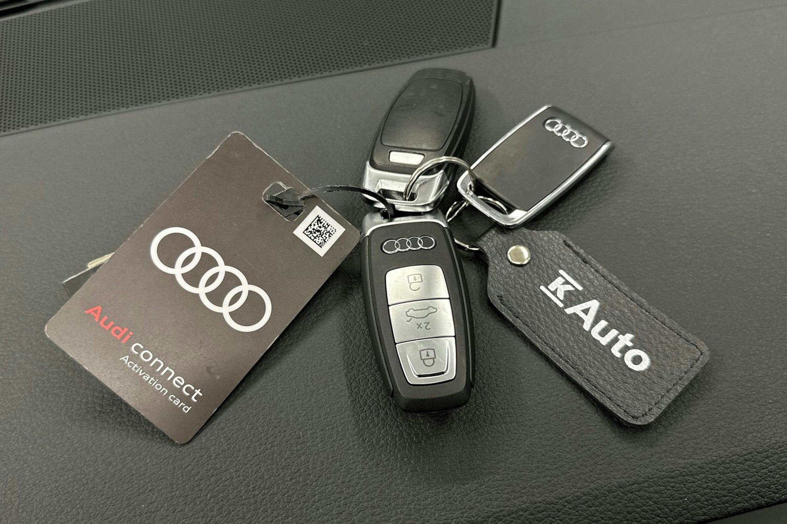 valkoinen Audi A6 2022 kuva 30.