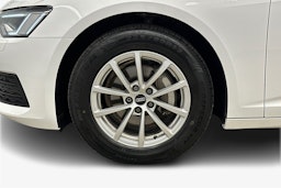 valkoinen Audi A6 2022 kuva 11.