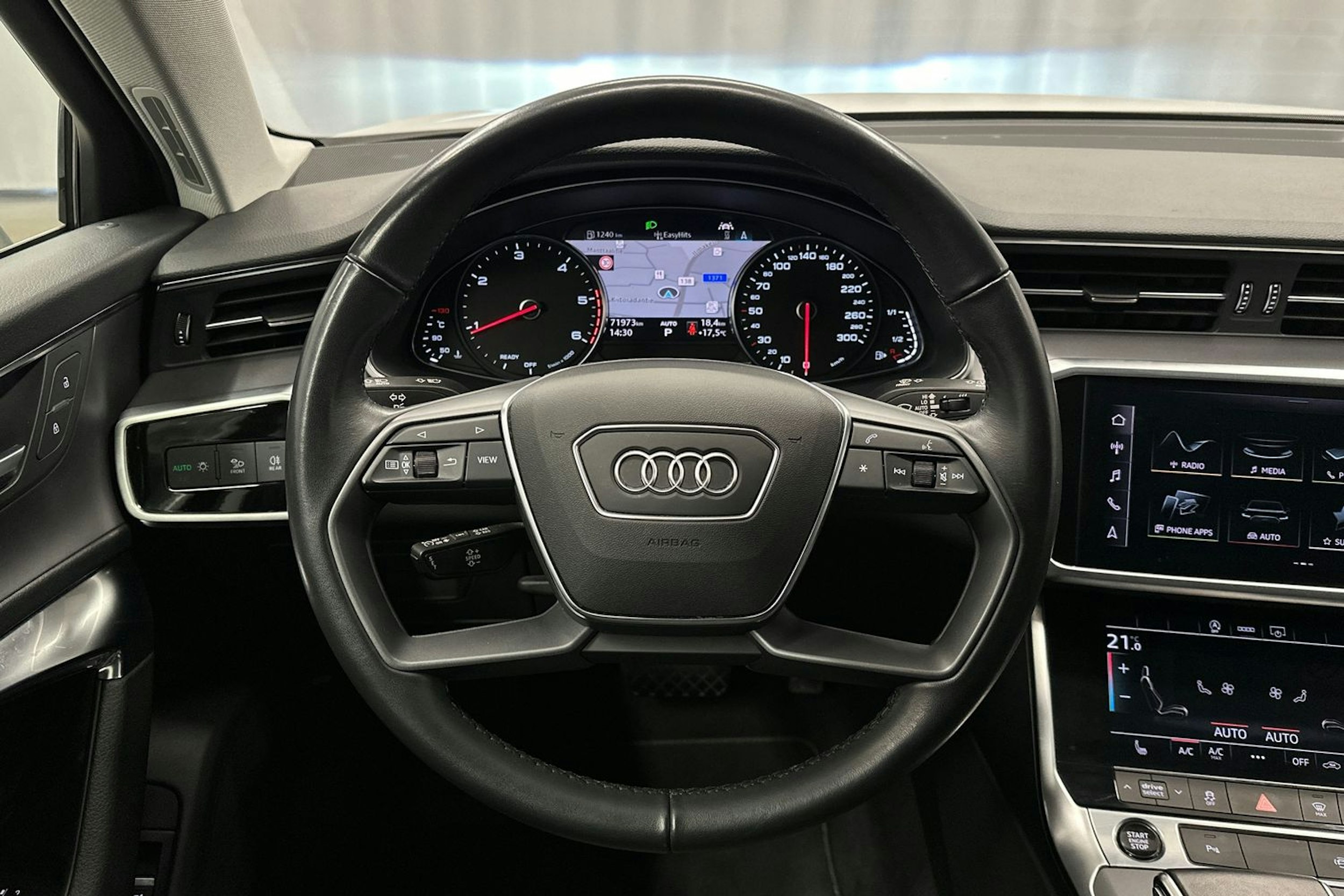 valkoinen Audi A6 2022 kuva 18.