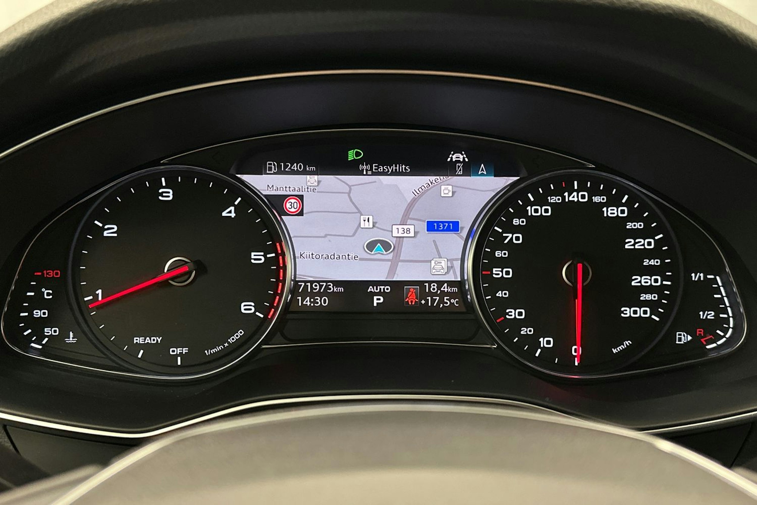 valkoinen Audi A6 2022 kuva 21.