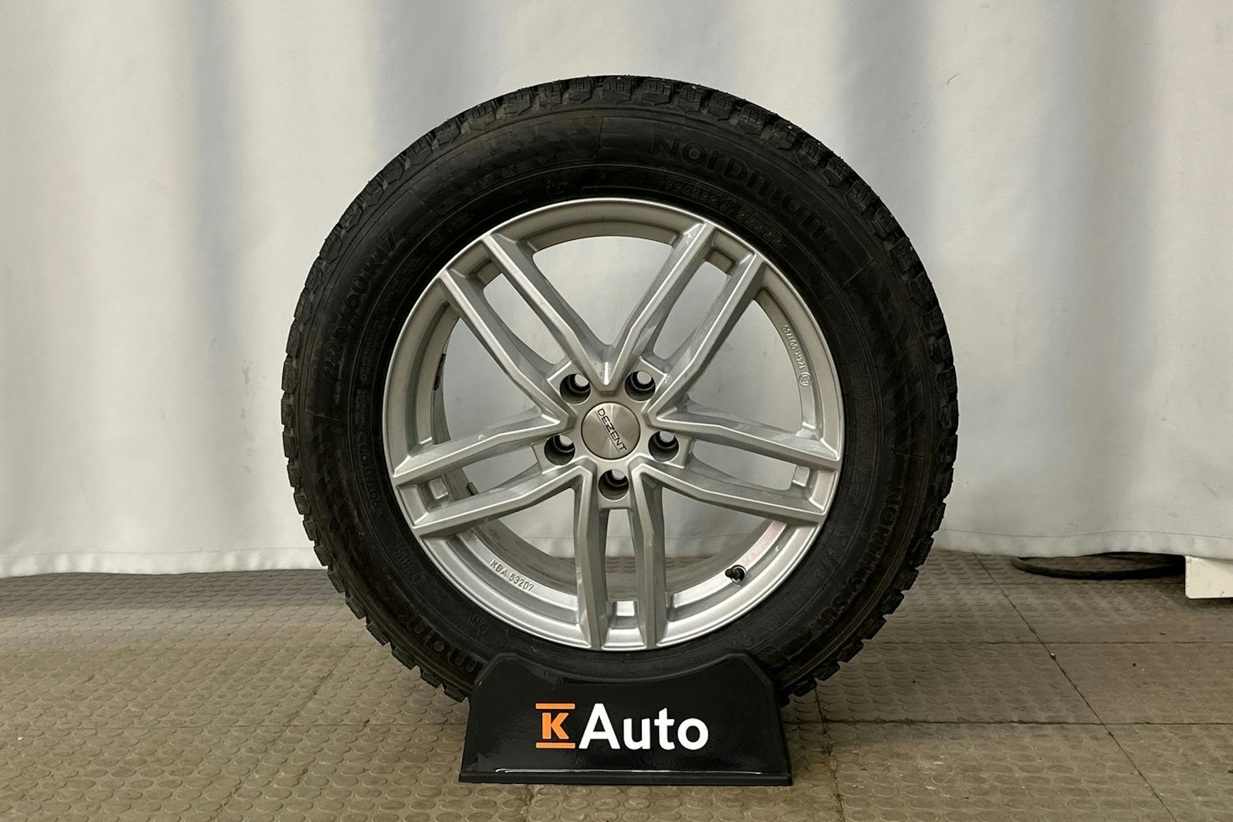 valkoinen Audi A6 2022 kuva 13.