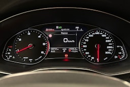 valkoinen Audi A6 2022 kuva 17.